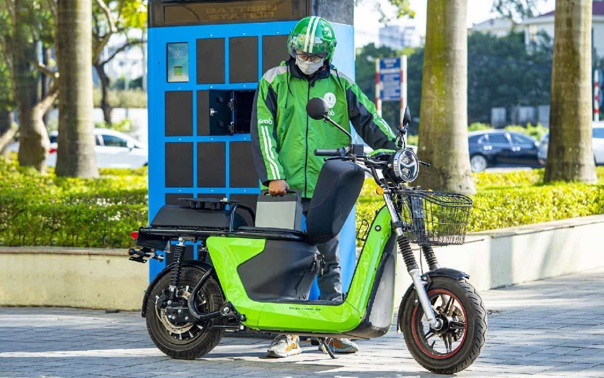 Battery-Swapping Race For E-Scooters Heating Up 11 Battery-Swapping Race For E-Scooters Heating Up hình ảnh 11